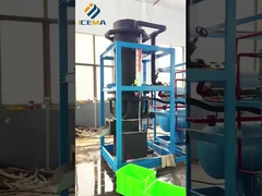 Grote buis-ijsmachine in gebruikneming