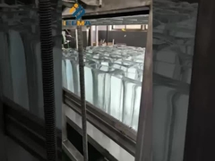 ICEMA doorzichtige ijsmachine in het ijs